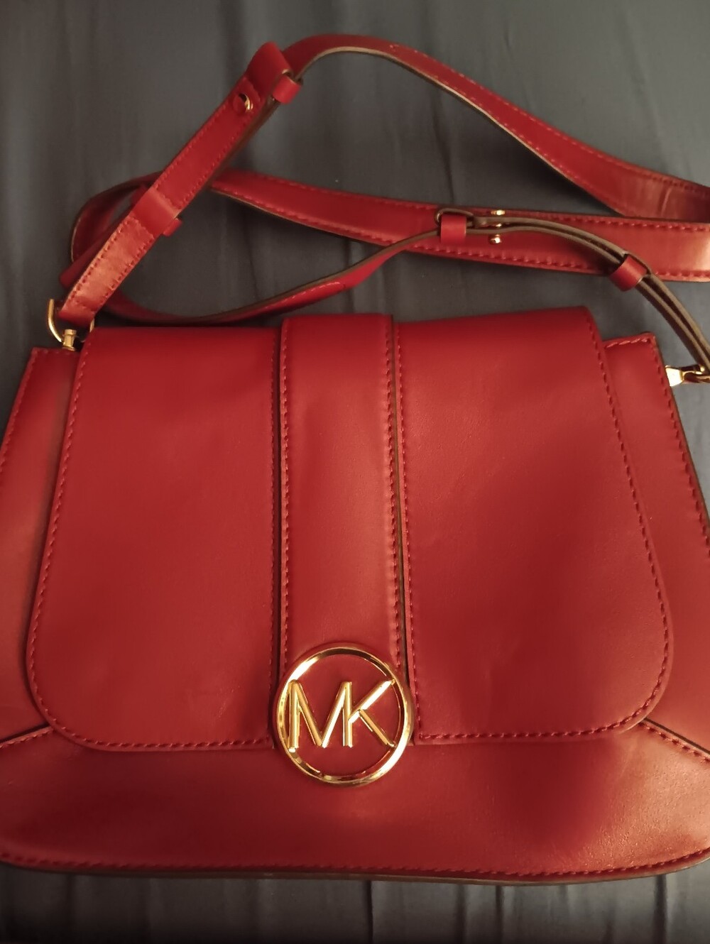 Michael Kors Bag - Picture 2 of 8